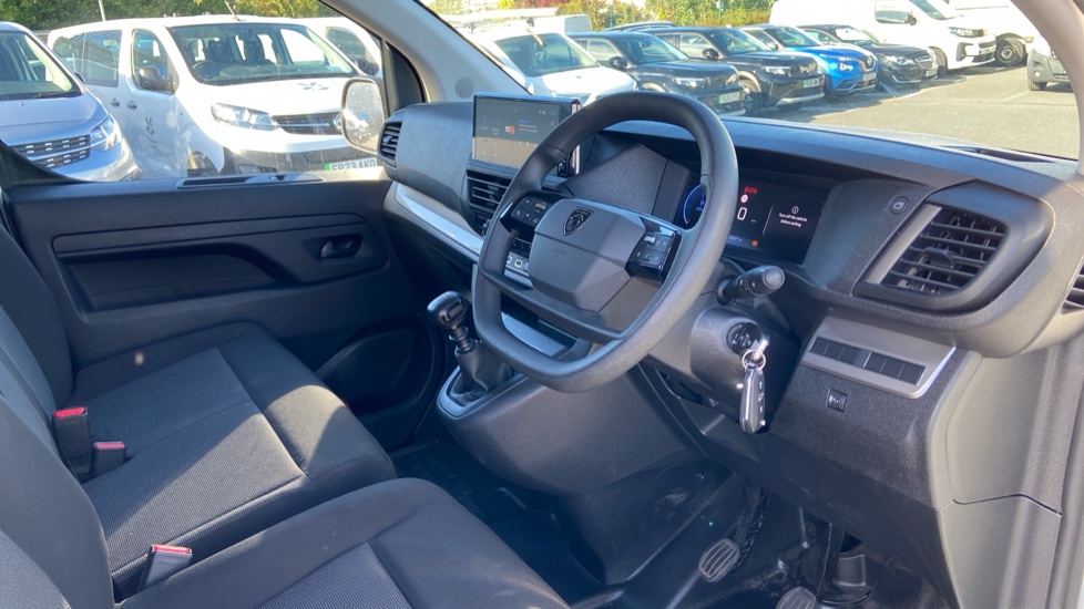 Peugeot Expert L2 Diesel 1.5 BlueHDi 120 Professional Van - Image 8