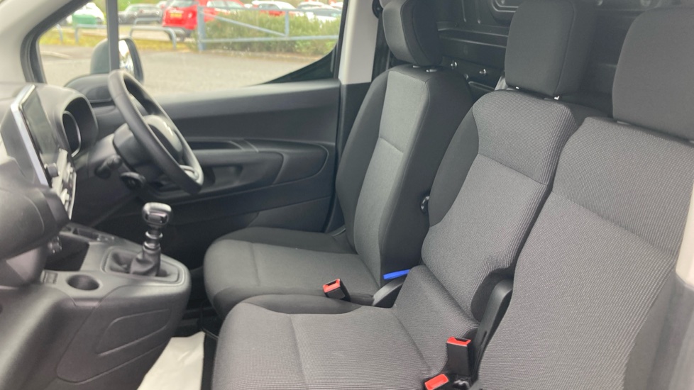 Citroen Berlingo M Petrol 1.2 PureTech 1000Kg Enterprise Ed 110ps 6 Spd S/S - Image 2