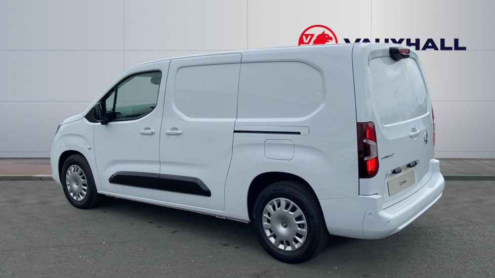 Vauxhall Combo Cargo Combo Xl Electric 100kW Pro 52kWh H1 Van Auto - Image 4