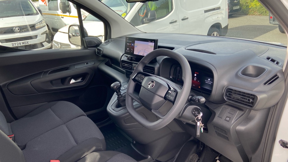 Vauxhall Combo Cargo Combo Diesel 1.5 Turbo D 100ps Pro H1 Van - Image 6