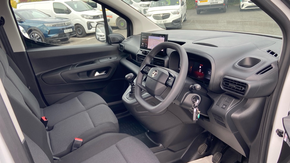 Vauxhall Combo Cargo Combo Diesel 1.5 Turbo D 100ps Pro H1 Van - Image 6