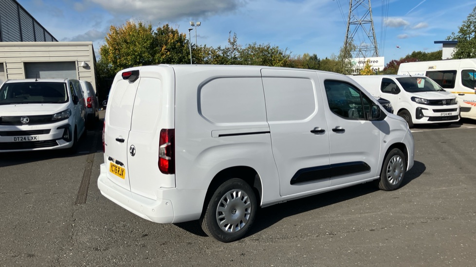 Vauxhall Combo Cargo Combo Xl Diesel 1.5 Turbo D 100ps Pro H1 Van - Image 10
