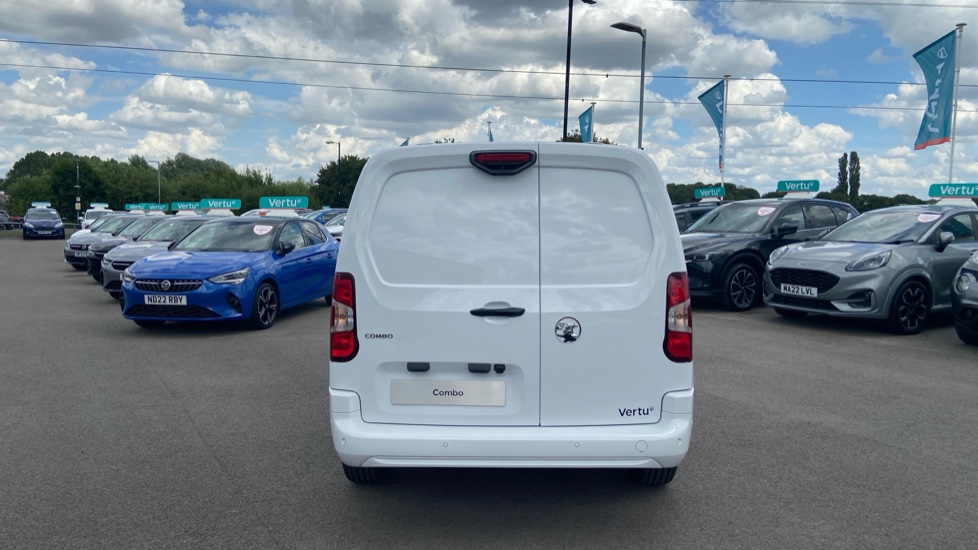 Vauxhall Combo Cargo Combo Xl Diesel 1.5 Turbo D 100ps Pro H1 Van - Image 13