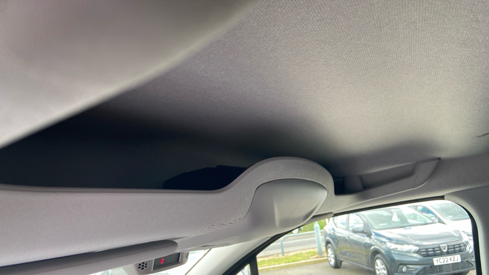 Vauxhall Combo Cargo Combo Xl Diesel 1.5 Turbo D 100ps Pro H1 Van - Image 38