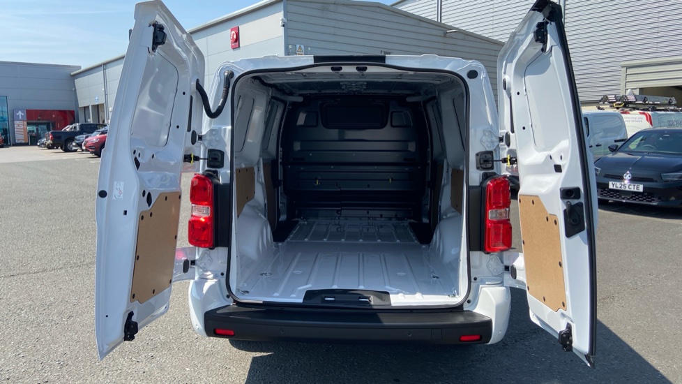 Vauxhall Vivaro L2 Diesel 1.5 Turbo D 120 Pro H1 Van - Image 5