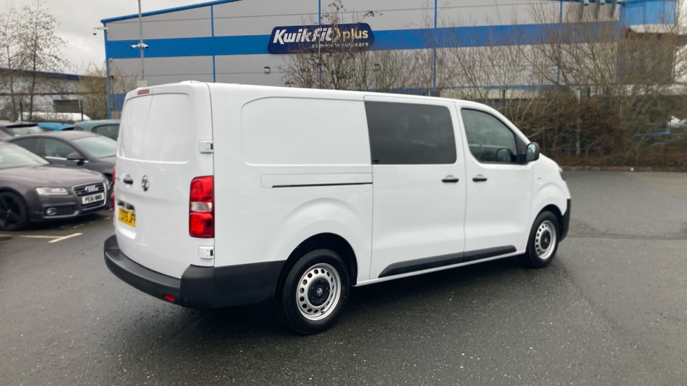 Vauxhall Vivaro L2 Diesel 2.0 Turbo D 145 Prime H1 Double Cab - Image 10