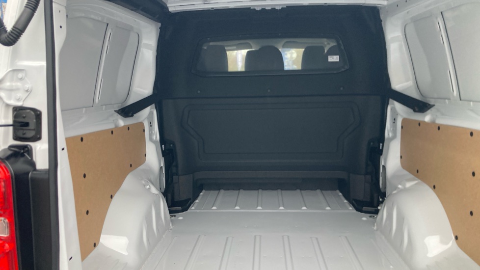 Vauxhall Vivaro L2 Diesel 2.0 Turbo D 145 Prime H1 Double Cab - Image 12