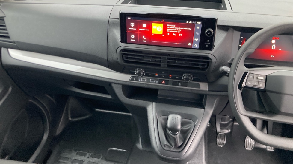 Vauxhall Vivaro L2 Diesel 2.0 Turbo D 145 Prime H1 Double Cab - Image 16