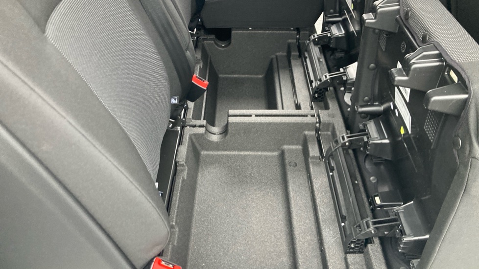 Vauxhall Vivaro L2 Diesel 2.0 Turbo D 145 Prime H1 Double Cab - Image 29