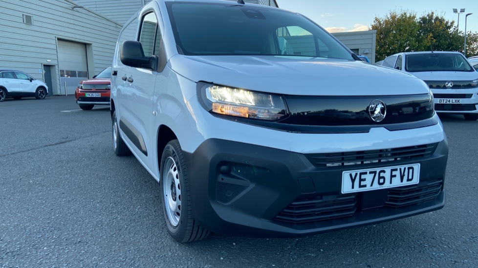 Vauxhall Combo Cargo Combo Xl Diesel 1.5 Turbo D 100ps Prime Plus H1 Van - Image 23