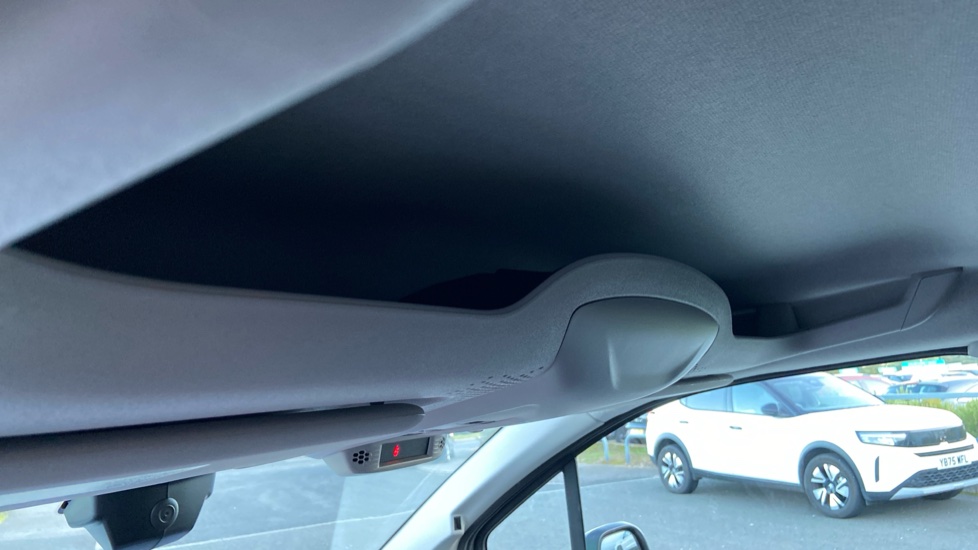 Vauxhall Combo Cargo Combo Xl Diesel 1.5 Turbo D 100ps Prime Plus H1 Van - Image 32