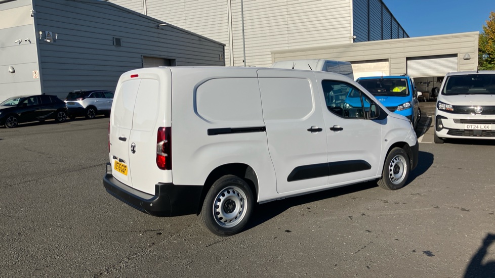 Vauxhall Combo Cargo Combo Xl Diesel 1.5 Turbo D 100ps Prime Plus H1 Van - Image 10