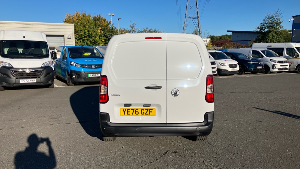 Vauxhall Combo Cargo Combo Xl Diesel 1.5 Turbo D 100ps Prime Plus H1 Van - Image 11