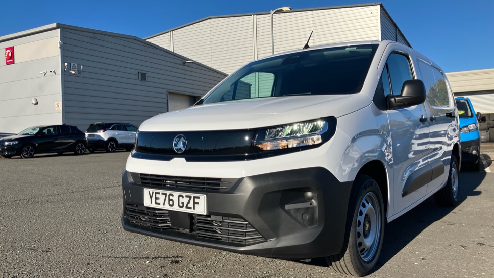 Vauxhall Combo Cargo Combo Xl Diesel 1.5 Turbo D 100ps Prime Plus H1 Van - Image 24