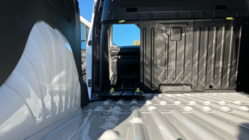 Vauxhall Combo Cargo Combo Xl Diesel 1.5 Turbo D 100ps Prime Plus H1 Van - Image 27