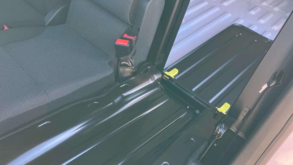 Vauxhall Combo Cargo Combo Xl Diesel 1.5 Turbo D 100ps Prime Plus H1 Van - Image 28