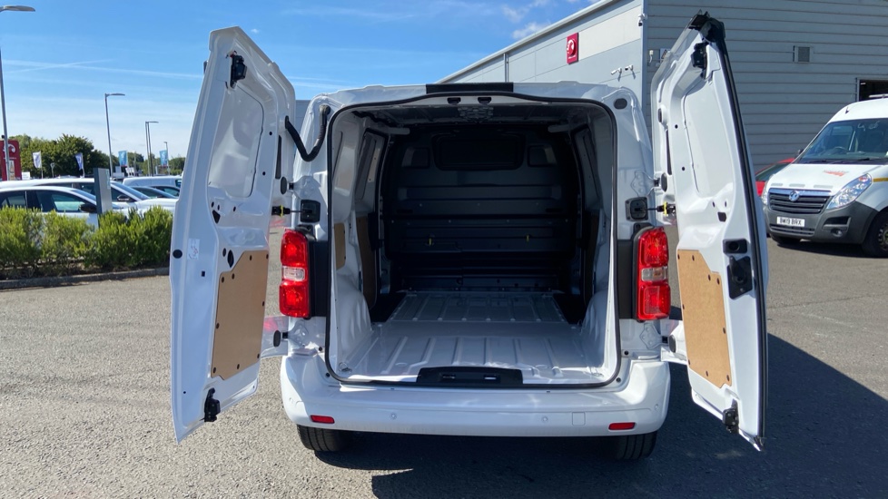 Vauxhall Vivaro L1 Diesel 2.0 Turbo D 145 Pro H1 Van - Image 5