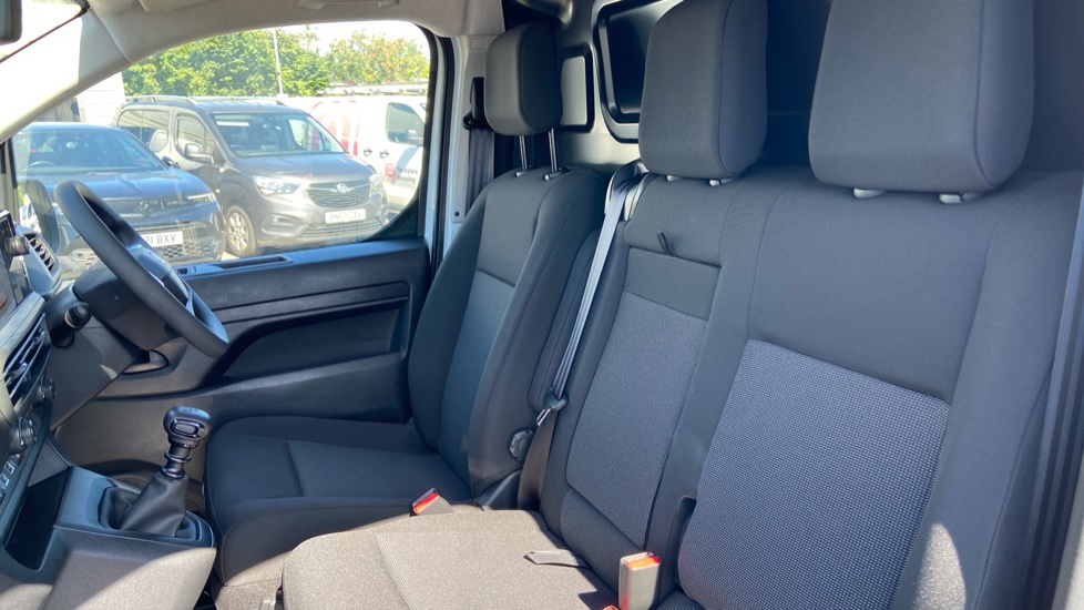 Vauxhall Vivaro L1 Diesel 2.0 Turbo D 145 Pro H1 Van - Image 15