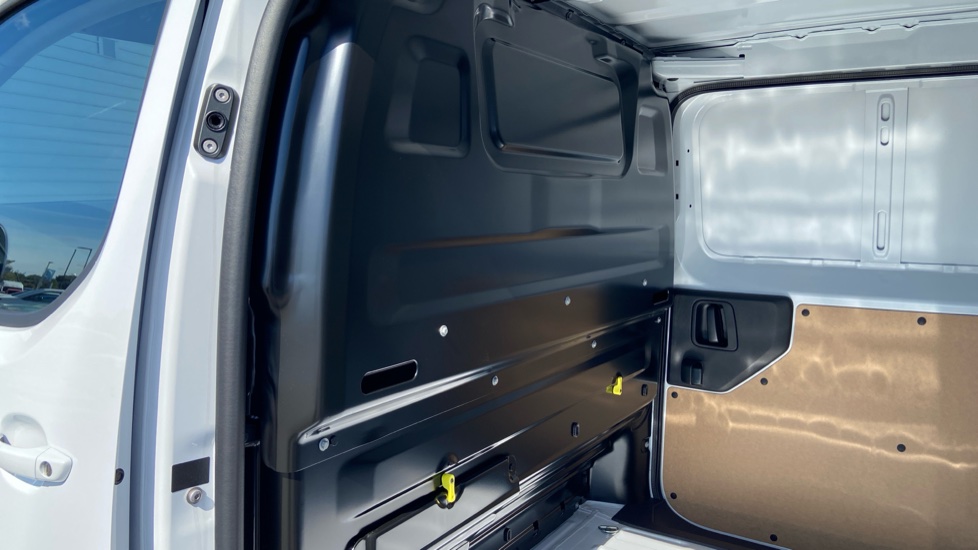 Vauxhall Vivaro L1 Diesel 2.0 Turbo D 145 Pro H1 Van - Image 20