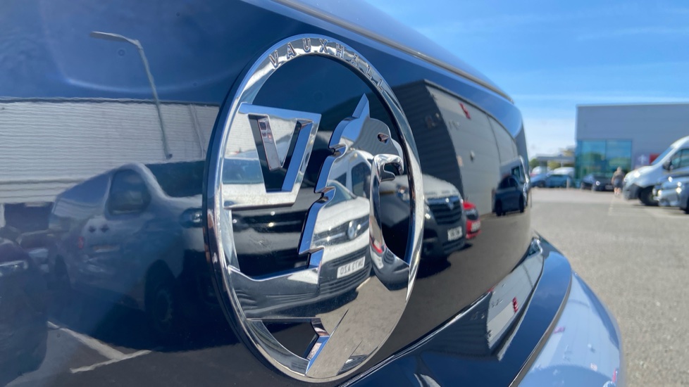 Vauxhall Vivaro L1 Diesel 2.0 Turbo D 145 Pro H1 Van - Image 23