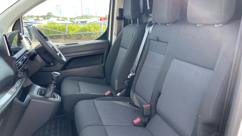 Vauxhall Vivaro L1 Diesel 2.0 Turbo D 145 Pro H1 Van - Image 15