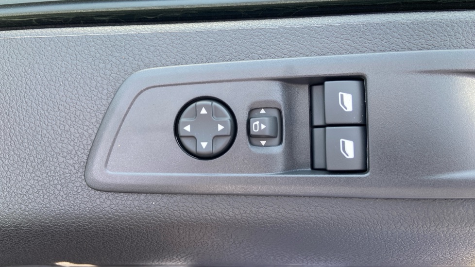 Vauxhall Vivaro L1 Diesel 2.0 Turbo D 145 Pro H1 Van - Image 40