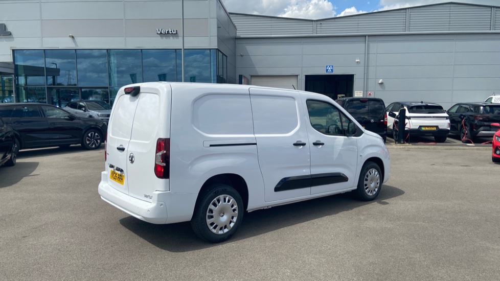 Vauxhall Combo Cargo Combo Xl Diesel 1.5 Turbo D 100ps Pro H1 Van - Image 10