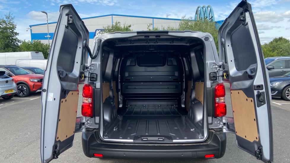 Vauxhall Vivaro L2 Diesel 2.2 Turbo D 150 Prime H1 Van - Image 5