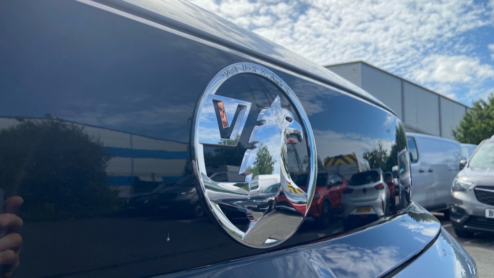 Vauxhall Vivaro L2 Diesel 2.2 Turbo D 150 Prime H1 Van - Image 21