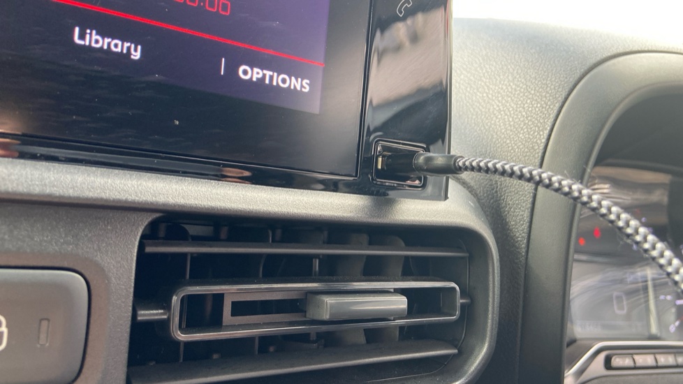 Citroen Berlingo Xl Diesel 1.5 BlueHDi 950Kg Enterprise Ed 130ps EAT8 [S/S] - Image 38
