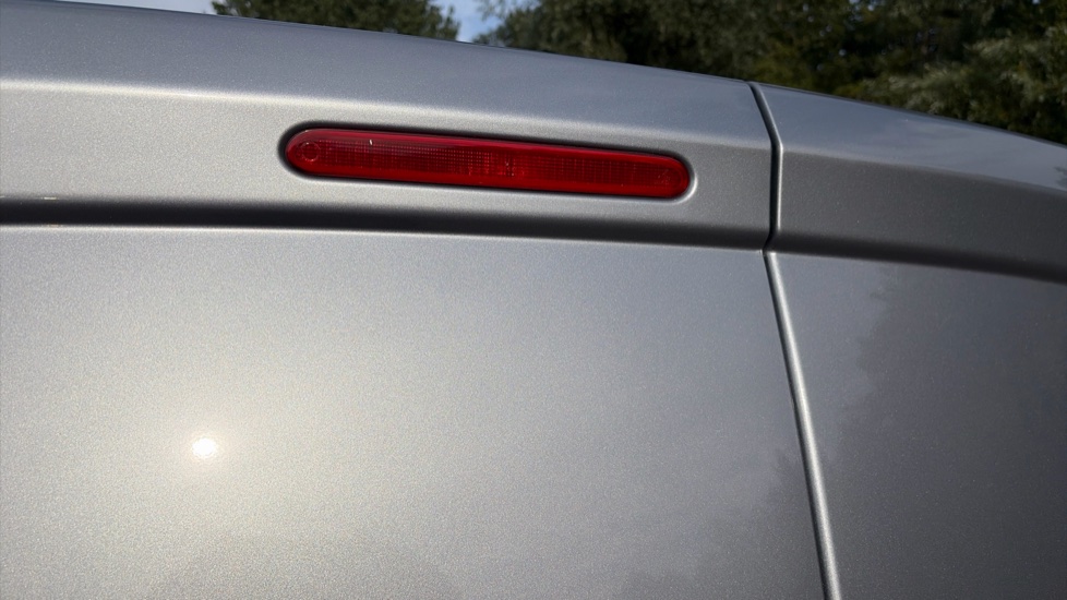 Peugeot Partner Standard Diesel 1.5 BlueHDi 100 Professional Van - Image 25