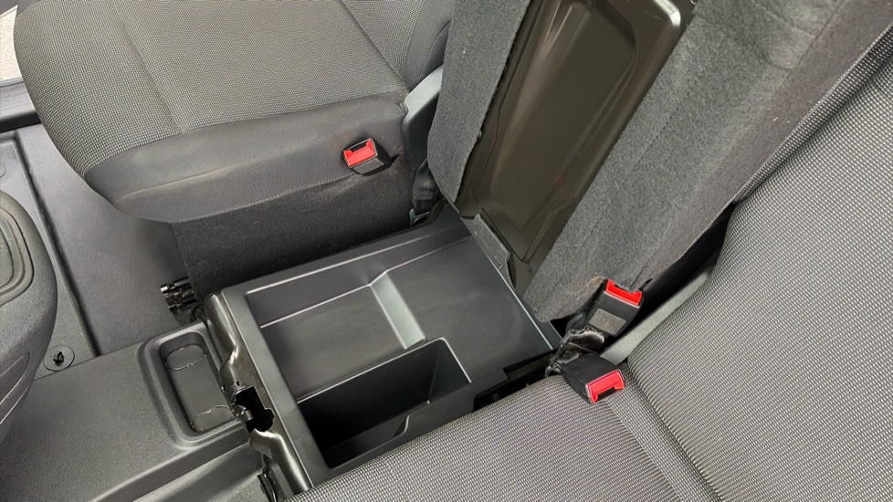 Vauxhall Combo Cargo Combo Diesel 1.5 Turbo D 100ps Pro H1 Van - Image 33