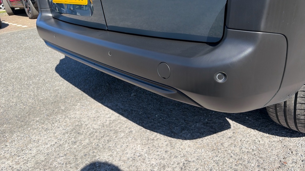 Vauxhall Combo Cargo Combo Diesel 1.5 Turbo D 100ps Prime Plus H1 Van - Image 31