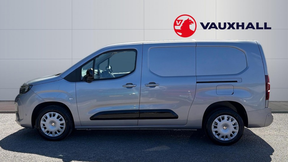 Vauxhall Combo Cargo Combo Xl Diesel 1.5 Turbo D 100ps Pro H1 Van - Image 4