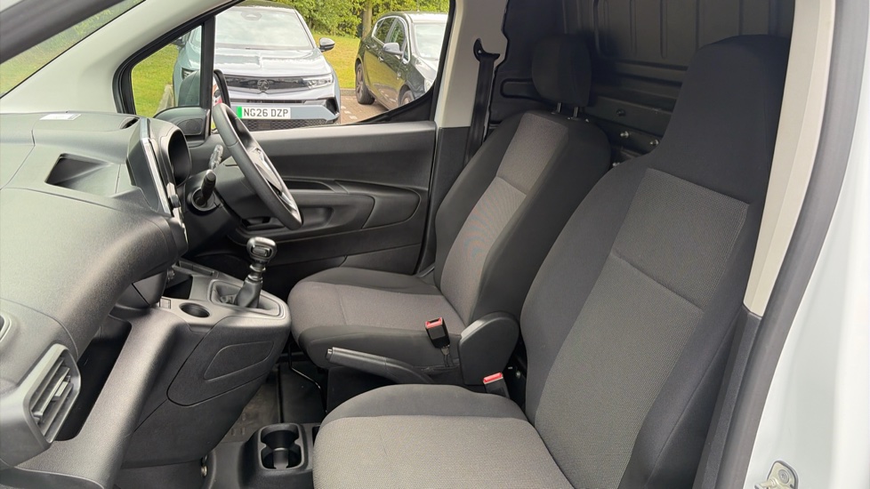 Vauxhall Combo Cargo Combo L2 Diesel 2300 1.5 Turbo D 100ps H1 Prime Van - Image 13