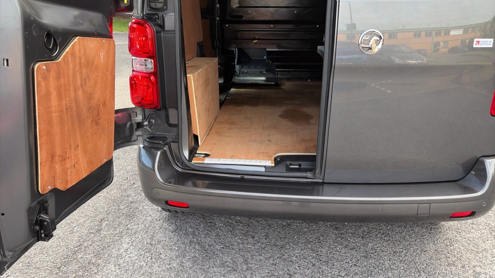 Vauxhall Vivaro L1 Diesel 3100 2.0d 145PS Pro H1 Van - Image 36
