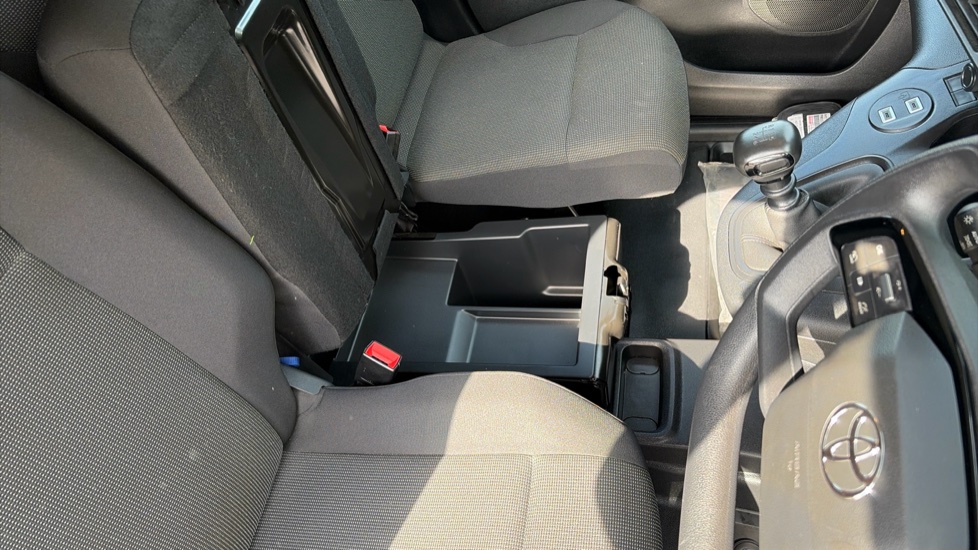 Toyota Proace City L1 Diesel 1.5D 100 Active Van - Image 30
