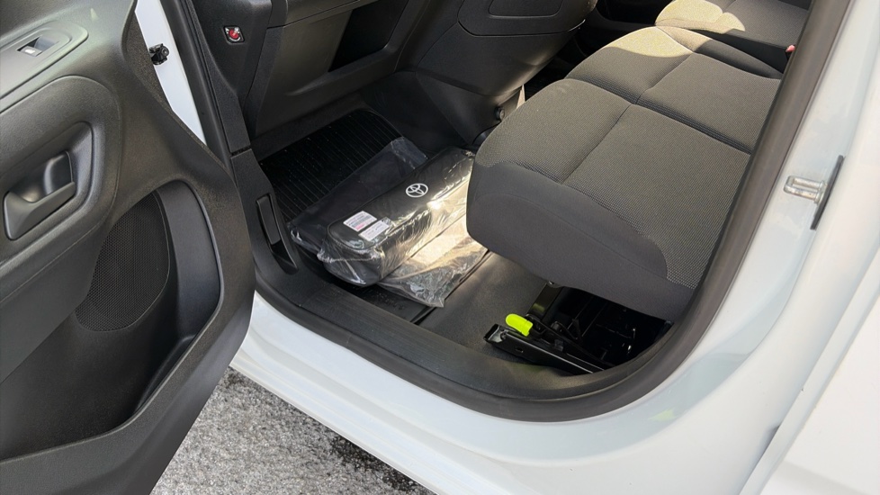 Toyota Proace City L1 Diesel 1.5D 100 Active Van - Image 31