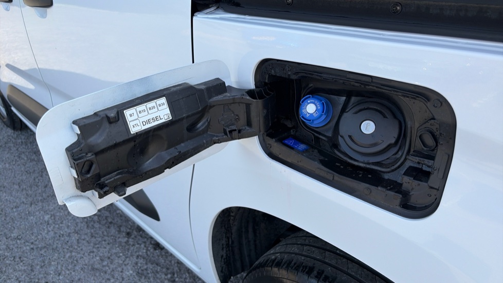 Toyota Proace City L1 Diesel 1.5D 100 Active Van - Image 39
