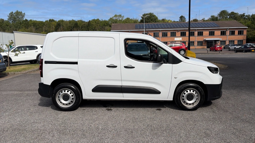 Toyota Proace City L1 Diesel 1.5D 100 Active Van - Image 9