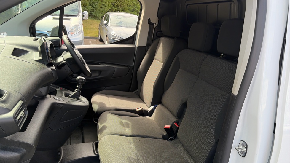 Toyota Proace City L1 Diesel 1.5D 100 Active Van - Image 13