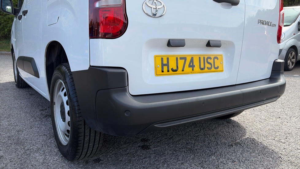 Toyota Proace City L1 Diesel 1.5D 100 Active Van - Image 28