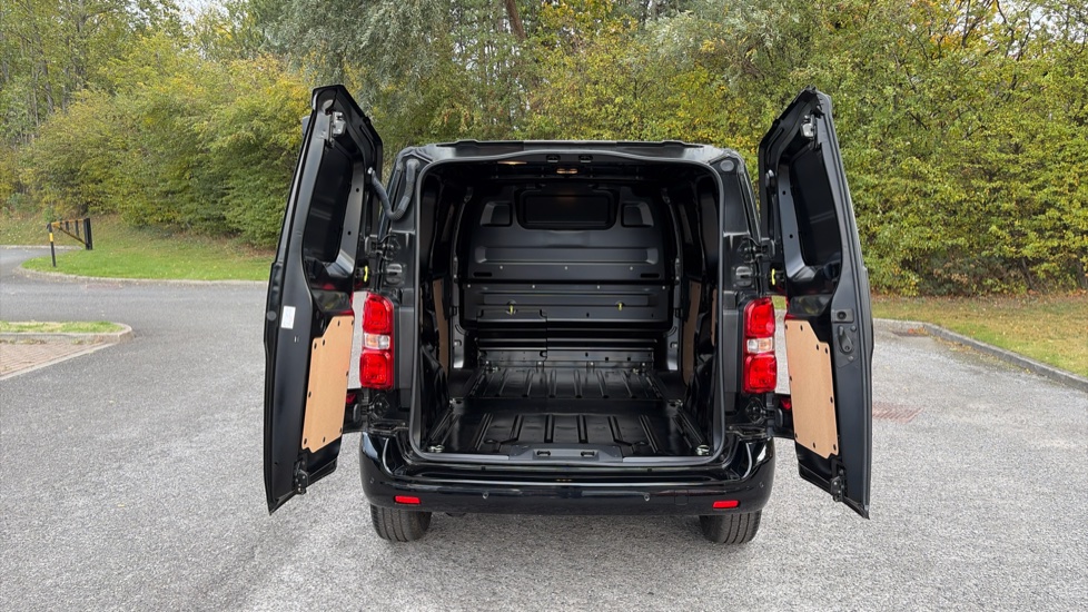 Vauxhall Vivaro L1 Diesel 1.5 Turbo D 120 Pro H1 Van - Image 3