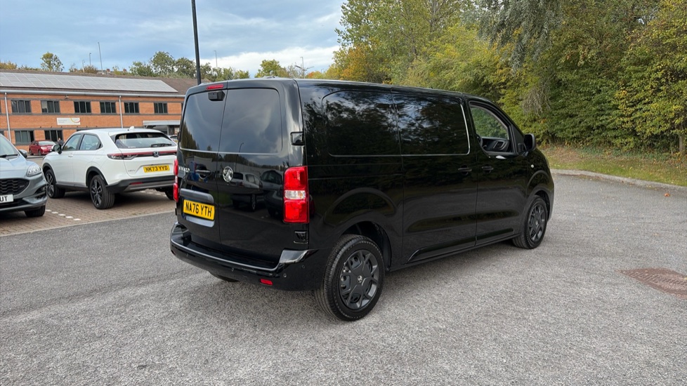 Vauxhall Vivaro L1 Diesel 1.5 Turbo D 120 Pro H1 Van - Image 10