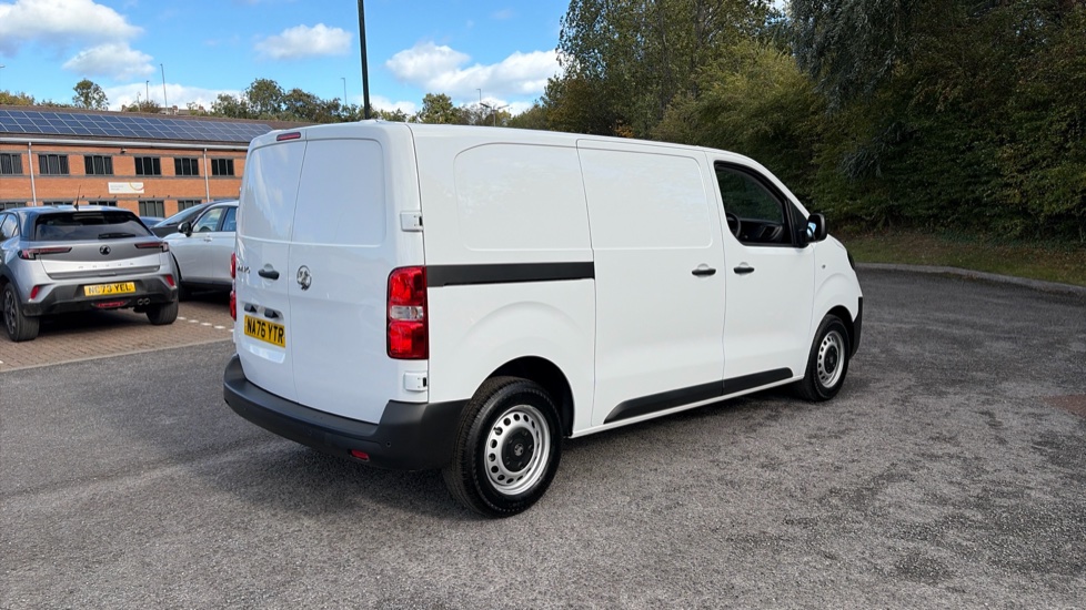 Vauxhall Vivaro L2 Diesel 2.0 Turbo D 145 Prime H1 Van - Image 10