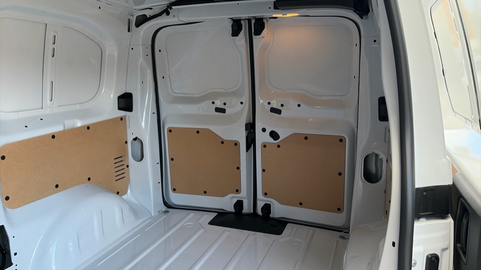 Vauxhall Vivaro L2 Diesel 2.0 Turbo D 145 Prime H1 Van - Image 14