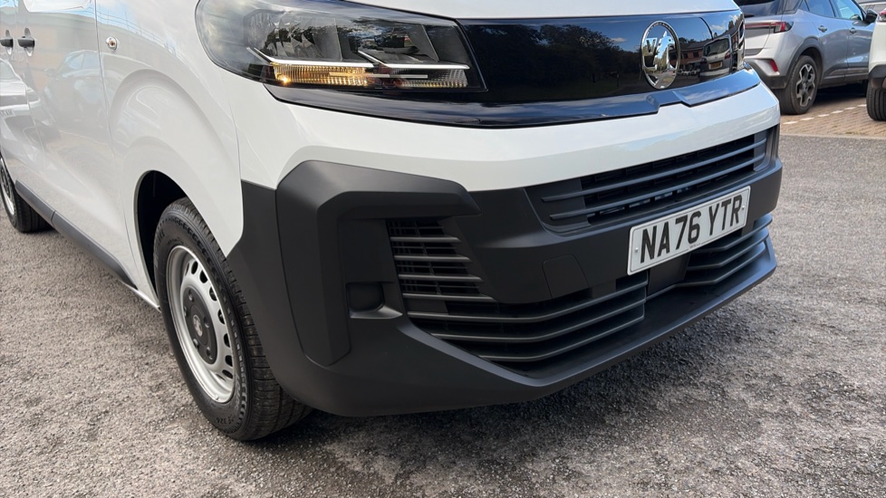 Vauxhall Vivaro L2 Diesel 2.0 Turbo D 145 Prime H1 Van - Image 26