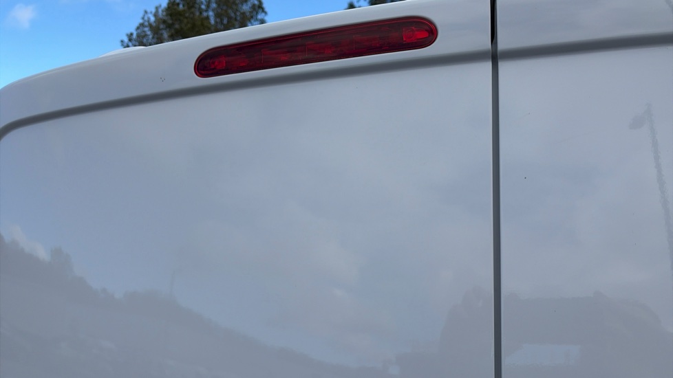 Vauxhall Vivaro L2 Diesel 2.0 Turbo D 145 Prime H1 Van - Image 30