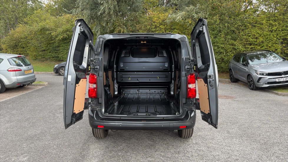 Vauxhall Vivaro L1 Diesel 1.5 Turbo D 120 Pro H1 Van - Image 3