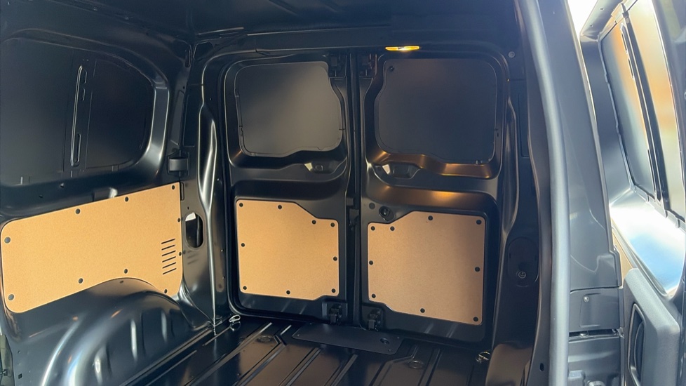 Vauxhall Vivaro L1 Diesel 1.5 Turbo D 120 Pro H1 Van - Image 14